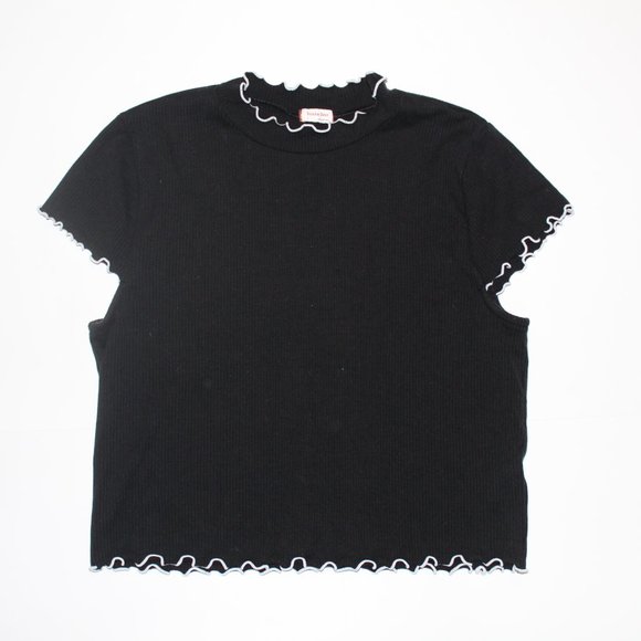 Crop Top and Skirt Set - Picture 2 of 12